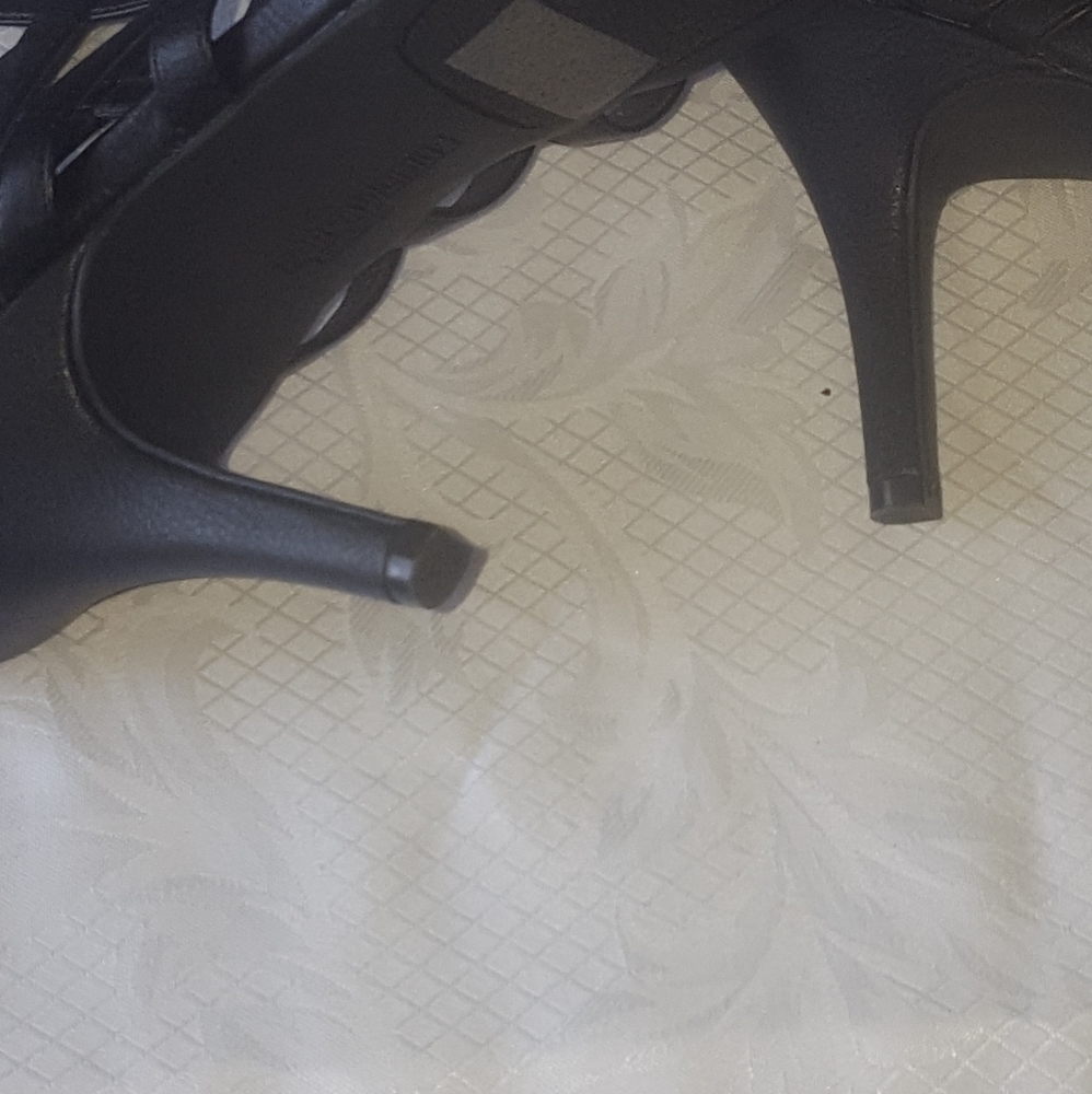 Heels - Picture 7 of 7